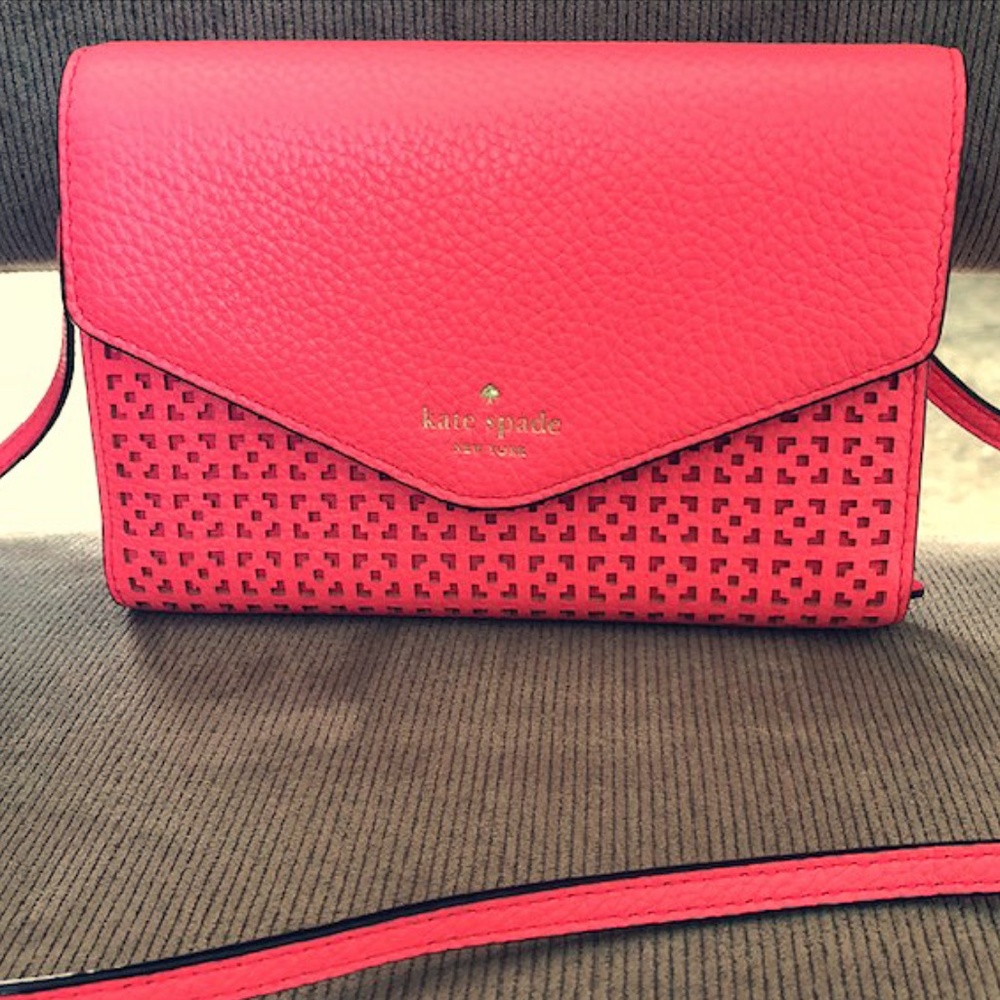 KATE SPADE CORAL SATCHEL!